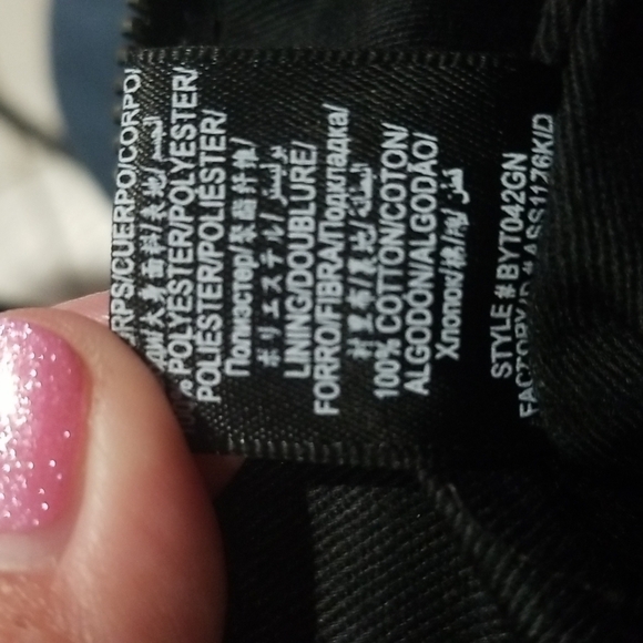 💕BCBGERATION💕 Sequin Wristlet Clutch ~ Gunmetal Silver NWT - Picture 8 of 8